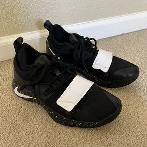 Black Paul George 2.5 Nike Basketball Shoes!